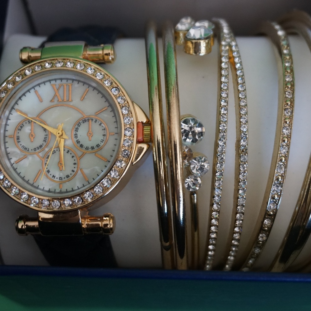 BOXED WATCH SETS